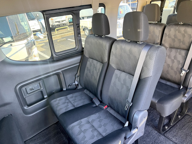 日産自動車 キャラバン 小型 バス 3BF-DS4E26(100760) 8枚目