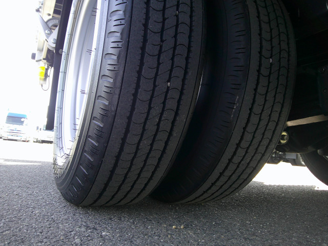 トヨタ ダイナ 小型 ウィング 2RG-XZC645(100763) 28枚目