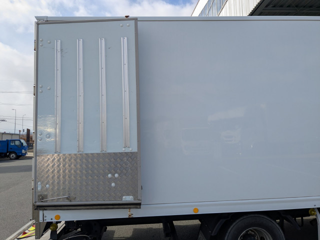 日野 レンジャー 中型 冷蔵冷凍バン 2KG-FD2ABG(100764) 16枚目