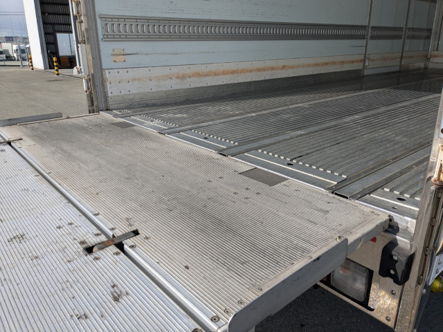 日野 レンジャー 中型 冷蔵冷凍バン 2KG-FD2ABG(100764) 34枚目