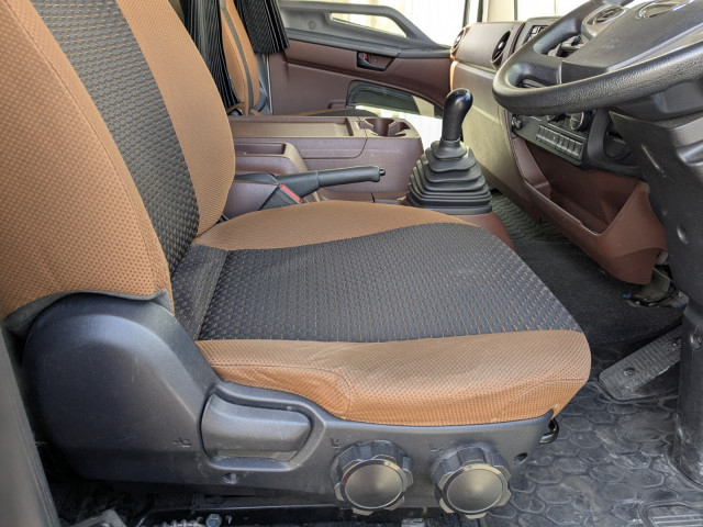 日野 レンジャー 中型 冷蔵冷凍バン 2KG-FD2ABG(100764) 39枚目