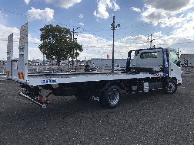日野 デュトロ 小型 キャリアカー 2RG-XZU722M(100770) 13枚目