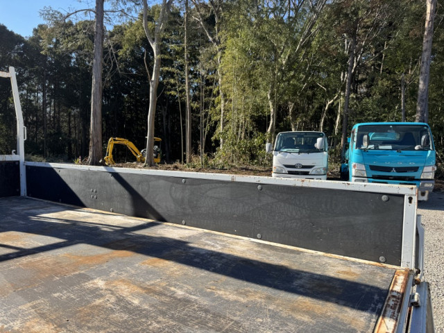 三菱ふそう キャンター 小型 平ボディ（クレーン付） 2PG-FEB80(100774) 11枚目