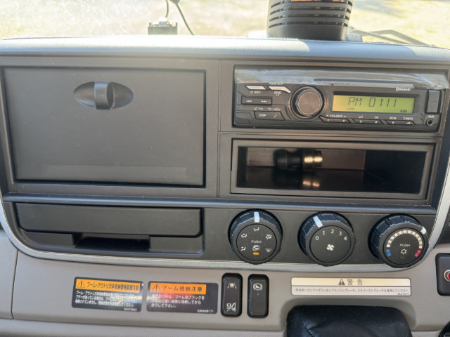 三菱ふそう キャンター 小型 平ボディ（クレーン付） 2PG-FEB80(100774) 30枚目