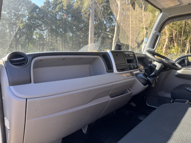 三菱ふそう キャンター 小型 平ボディ（クレーン付） 2PG-FEB80(100774) 36枚目