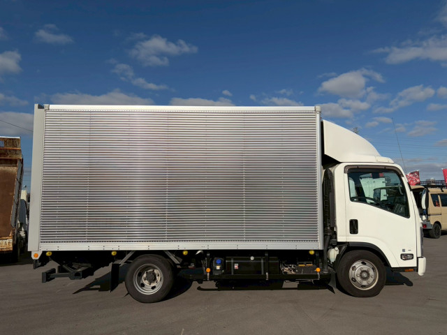 いすゞ エルフ 小型 バン 2RG-NPR88AN(100777) 7枚目