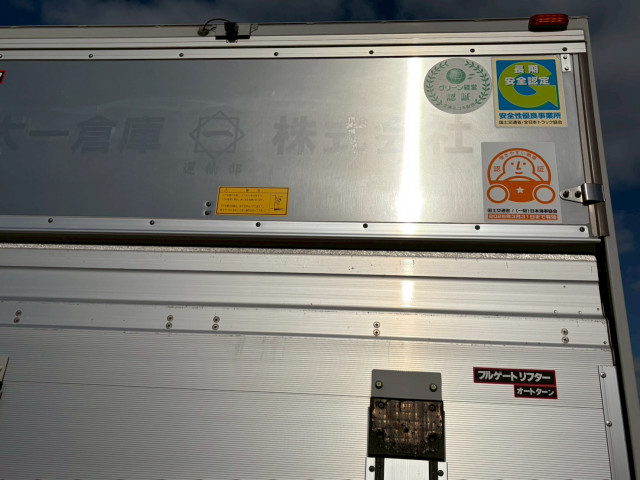 いすゞ エルフ 小型 バン 2RG-NPR88AN(100777) 10枚目