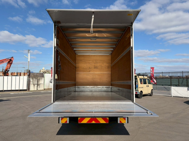 いすゞ エルフ 小型 バン 2RG-NPR88AN(100777) 18枚目