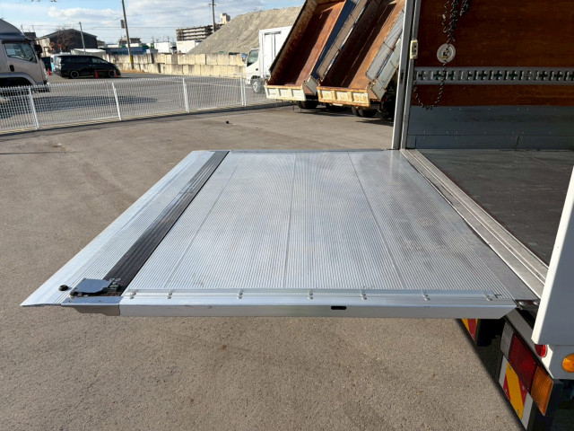 いすゞ エルフ 小型 バン 2RG-NPR88AN(100777) 22枚目