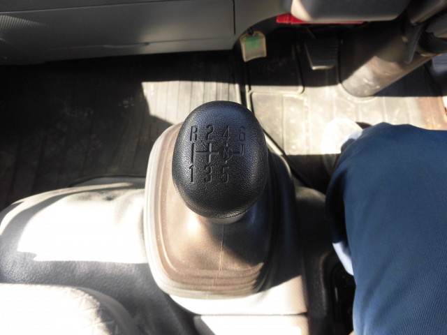 いすゞ エルフ 小型 平ボディ（クレーン付） 2RG-NMR88R(100776) 32枚目