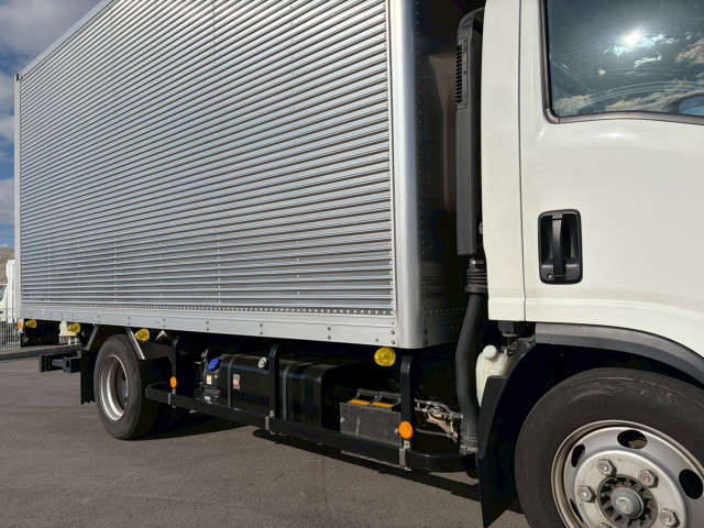 いすゞ エルフ 小型 バン 2RG-NPR88AN(100777) 30枚目