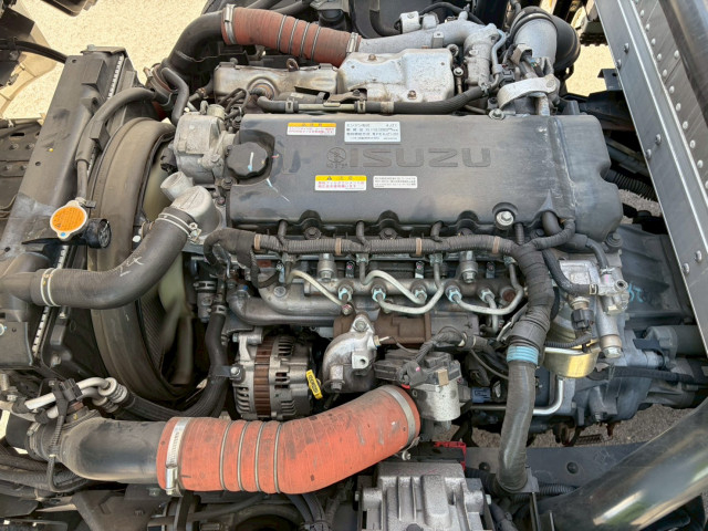 いすゞ エルフ 小型 バン 2RG-NPR88AN(100777) 36枚目