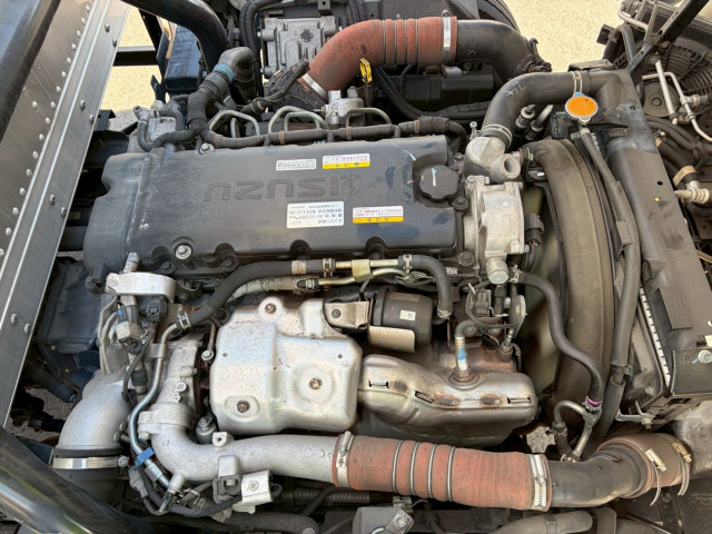 いすゞ エルフ 小型 バン 2RG-NPR88AN(100777) 37枚目