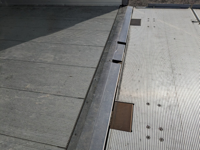 日野 レンジャー 中型 冷蔵冷凍バン 2KG-FC2ABA(100778) 10枚目