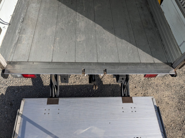 日野 レンジャー 中型 冷蔵冷凍バン 2KG-FC2ABA(100778) 11枚目