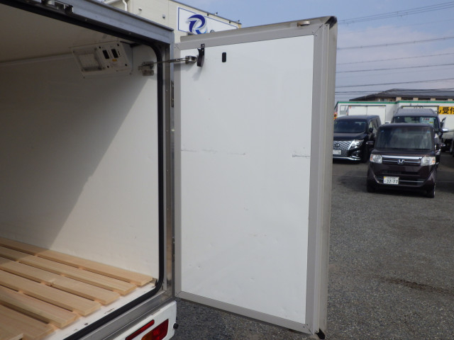 ダイハツ ハイゼット 軽 冷蔵冷凍バン 3BD-S500P(100781) 25枚目