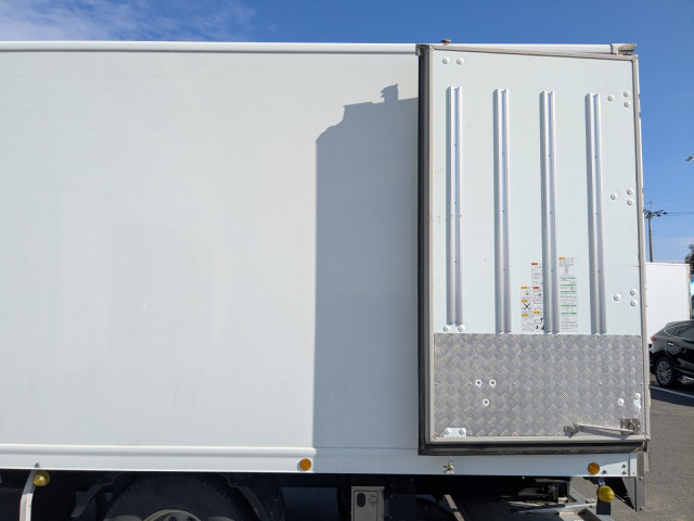 日野 レンジャー 中型 冷蔵冷凍バン 2KG-FD2ABG(100786) 10枚目