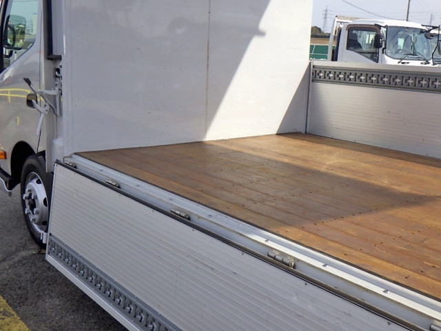 日野 デュトロ 小型 ウィング 2RG-XZU722M(100787) 8枚目