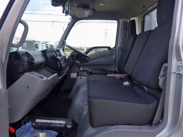 日野 デュトロ 小型 ウィング 2RG-XZU722M(100787) 16枚目