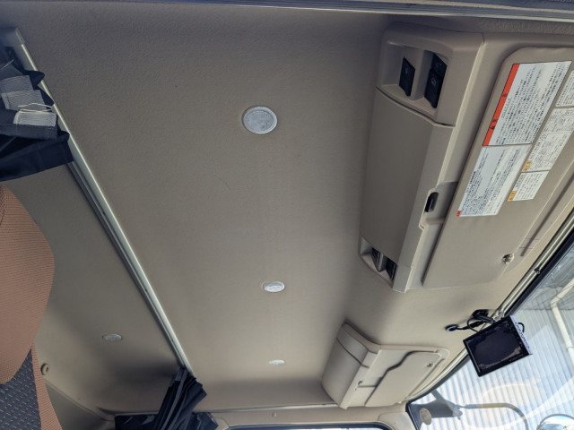 日野 レンジャー 中型 冷蔵冷凍バン 2KG-FD2ABG(100786) 35枚目