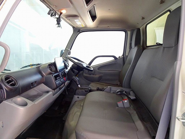 トヨタ トヨエース 小型 バン 2RG-XZC605(100792) 8枚目