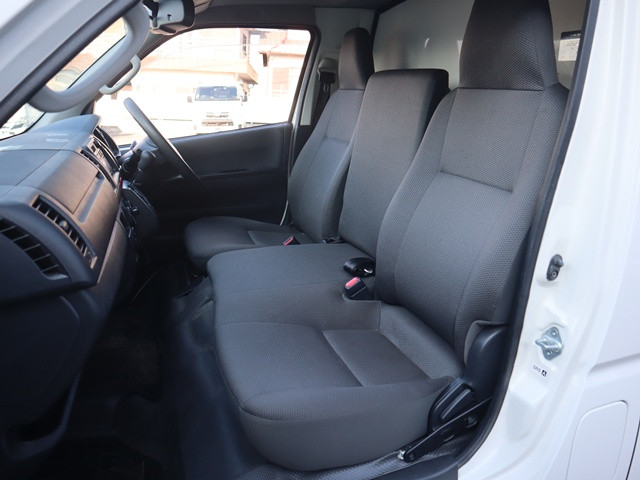 トヨタ ハイエース 小型 冷蔵冷凍バン QDF-GDH201V(100791) 33枚目