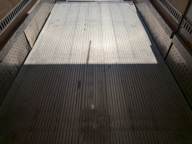 いすゞ エルフ 小型 バン 2RG-NPR88N(100802) 16枚目