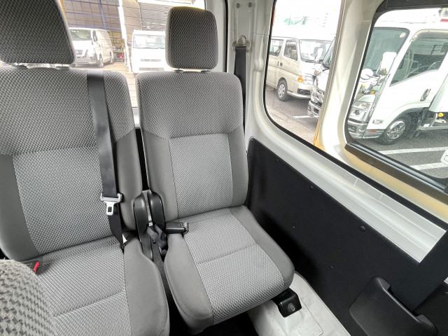 日産自動車 キャラバン 小型 バス CBA-KS2E26(100804) 11枚目