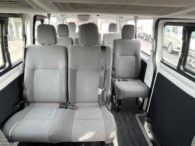 日産自動車 キャラバン 小型 バス CBA-KS2E26(100804) 13枚目