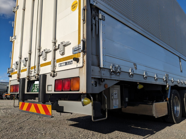 いすゞ ギガ 大型 ウィング 2PG-CYJ77C(100808) 6枚目