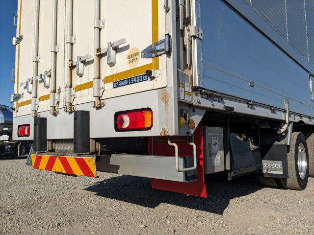 UDトラックス（日産） クオン 大型 ウィング 2PG-CG5CA(100809) 5枚目