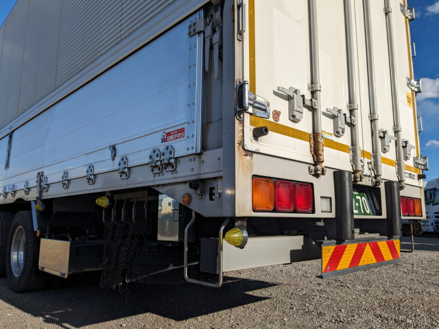 いすゞ ギガ 大型 ウィング 2PG-CYJ77C(100808) 7枚目