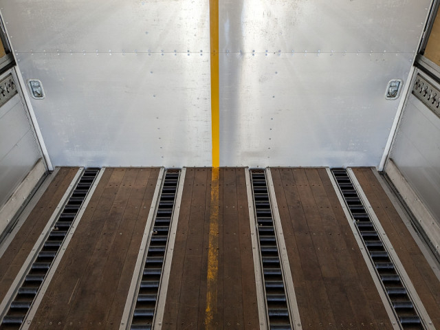 いすゞ ギガ 大型 ウィング 2PG-CYJ77C(100808) 13枚目