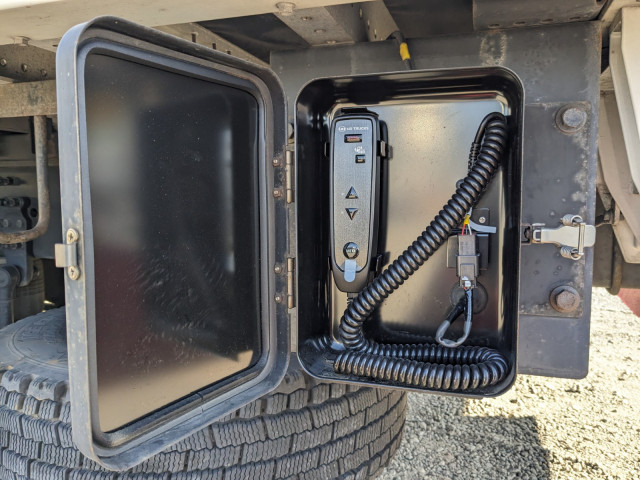 UDトラックス（日産） クオン 大型 ウィング 2PG-CG5CA(100809) 20枚目