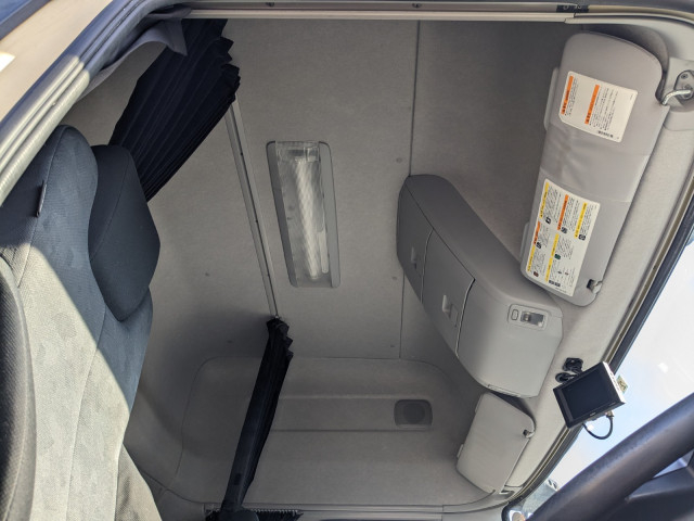 UDトラックス（日産） クオン 大型 ウィング 2PG-CG5CA(100809) 37枚目