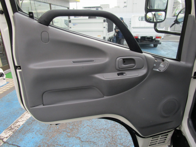 日野 デュトロ 小型 バン TPG-XZU655M(100810) 44枚目