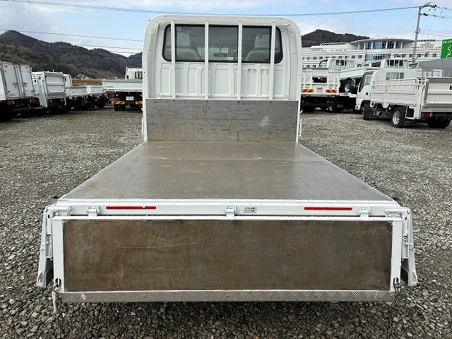 いすゞ エルフ 小型 Wキャブ TRG-NHR85A(100812) 14枚目