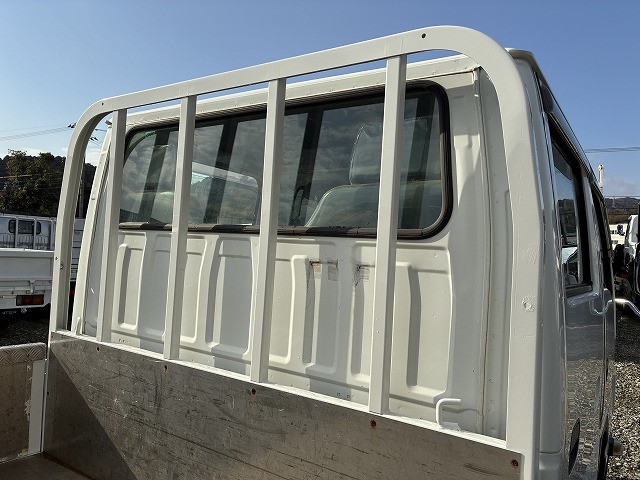 いすゞ エルフ 小型 Wキャブ TRG-NHR85A(100812) 49枚目