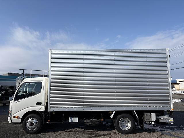 日野 デュトロ 小型 バン TKG-XZU695M(100828) 5枚目