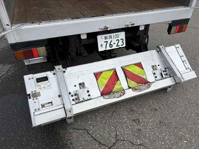 日野 デュトロ 小型 バン TKG-XZU695M(100828) 15枚目