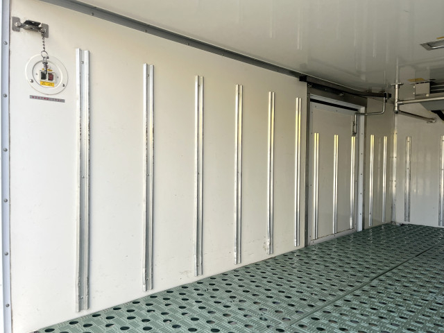 マツダ タイタン 小型 冷蔵冷凍バン TRG-LHR85AN(100829) 11枚目