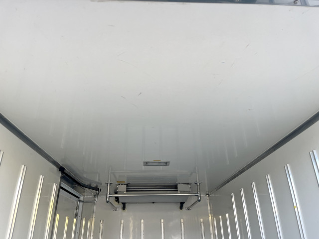マツダ タイタン 小型 冷蔵冷凍バン TRG-LHR85AN(100829) 14枚目