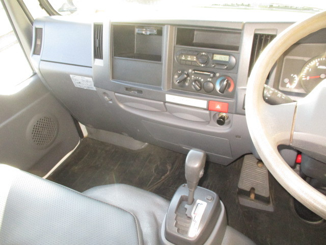 いすゞ エルフ 小型 平ボディ TRG-NKR85A(100830) 17枚目