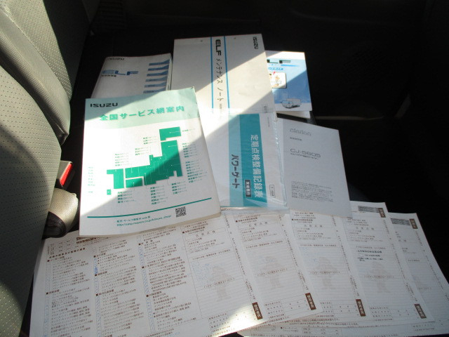 いすゞ エルフ 小型 平ボディ TRG-NKR85A(100830) 19枚目