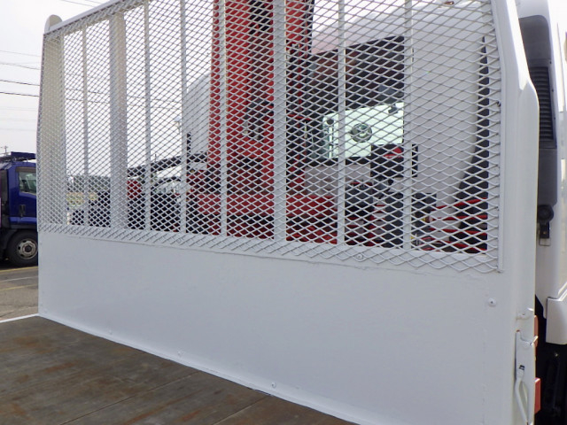 いすゞ フォワード 中型 平ボディ（クレーン付） 2RG-FRR90S2(100831) 8枚目