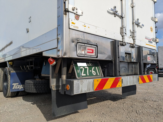 日野 プロフィア 大型 冷蔵冷凍バン 2DG-FW1AHG(100836) 7枚目