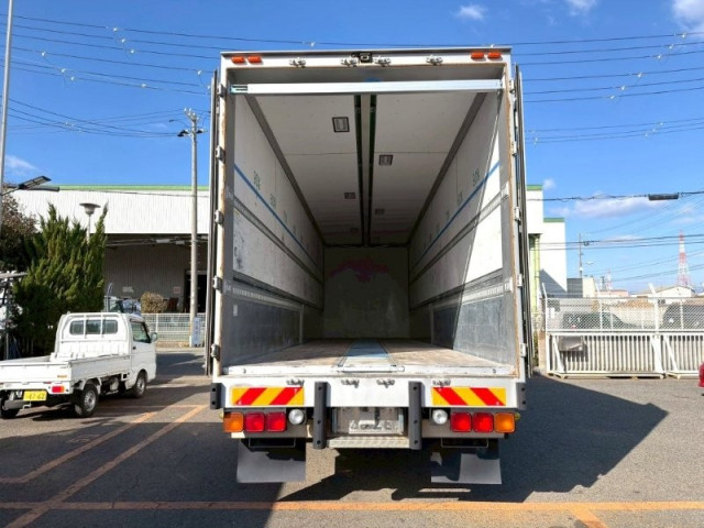 日野 プロフィア 大型 ウィング 2DG-FW1AHG(100835) 9枚目