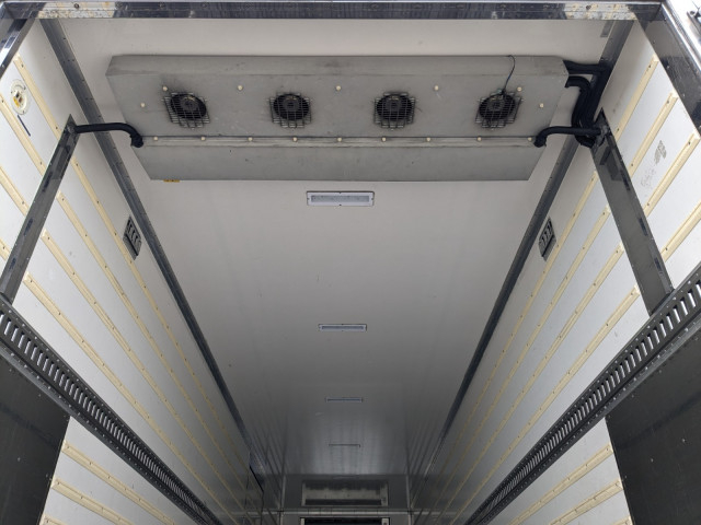 日野 プロフィア 大型 冷蔵冷凍バン 2DG-FW1AHG(100836) 12枚目