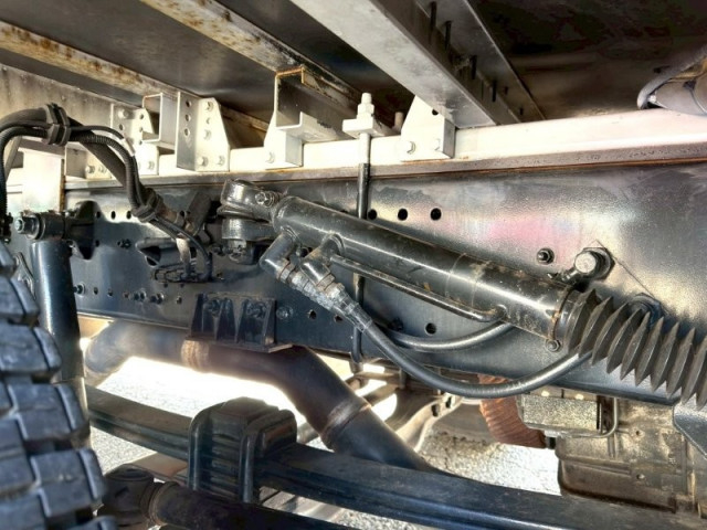 日野 プロフィア 大型 ウィング 2DG-FW1AHG(100835) 17枚目