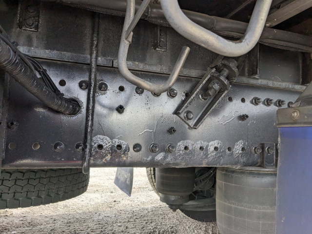 日野 プロフィア 大型 冷蔵冷凍バン 2DG-FW1AHG(100836) 32枚目